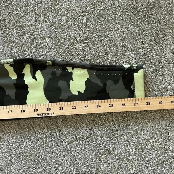 Lululemon Swift Speed HR Tight 28” Luxtreme LW5CY4S HCCG Neon Green Camo Size‎ 2 - Picture 12 of 13